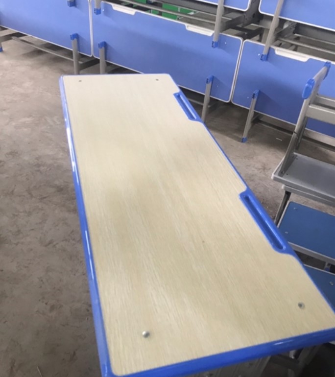 转让多套 中小学生课桌椅学校辅导班桌椅